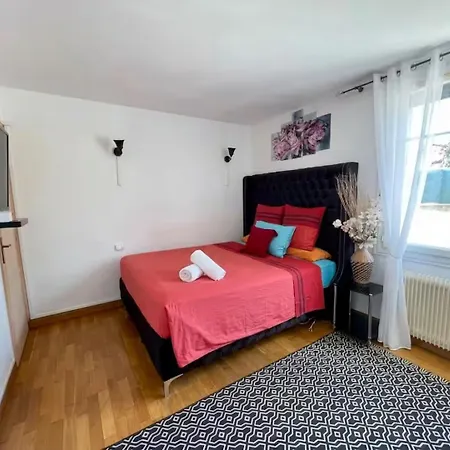Maison 6 Personnes - Jardin - Proche Commerces Et Angouleme Holiday home *